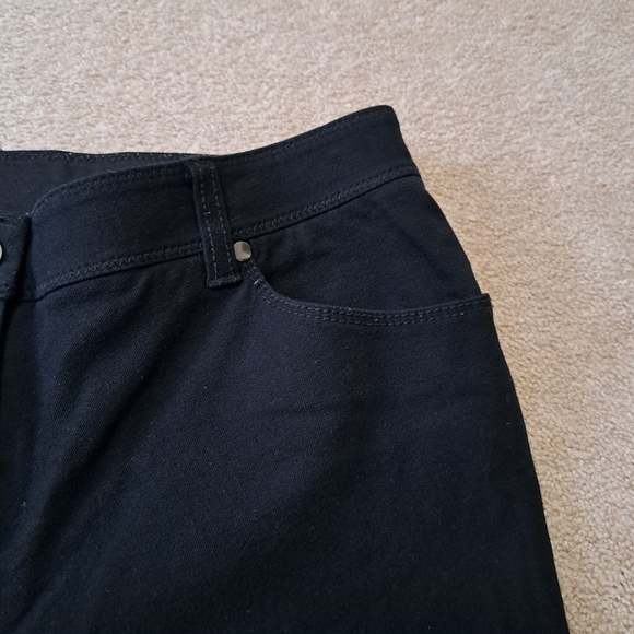 Chico's So Slimming Jeans Womens Size 6 (Chico's 0.5) Short Black Ankle Denim - Picture 4 of 10
